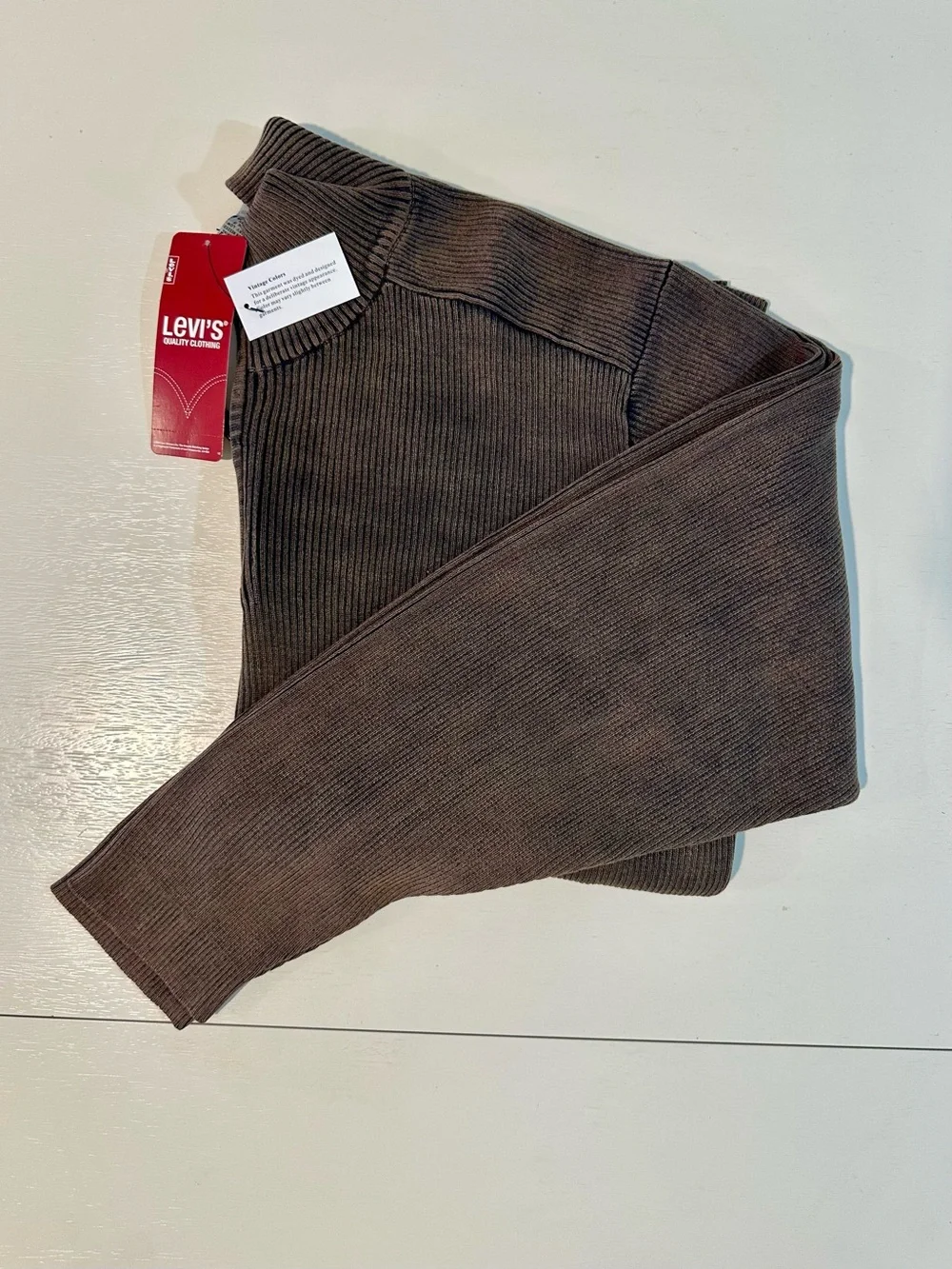 Levi’s vintage brown sweater New With Tags, men’s size XXL